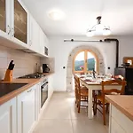 2 In Old Stone House Near Opatija Appartement