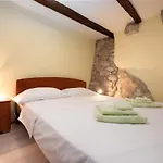 2 In Old Stone House Near Opatija