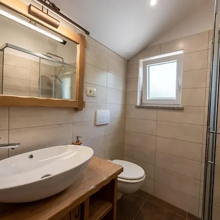 2 In Old Stone House Near Opatija
