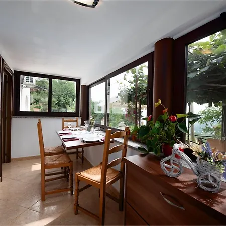 Apartament 2 In Old Stone House Near Opatija *
