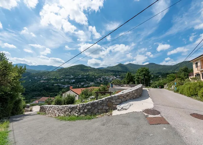 2 In Old Stone House Near Opatija Apartman