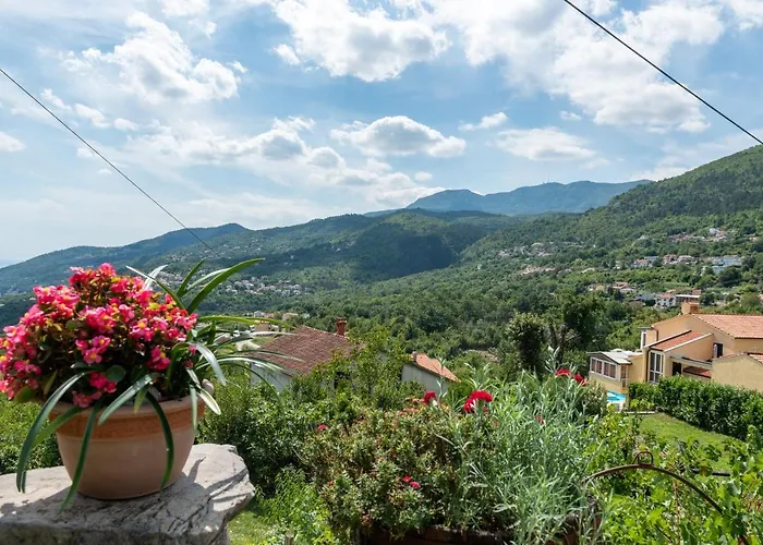 2 In Old Stone House Near Opatija * Icici