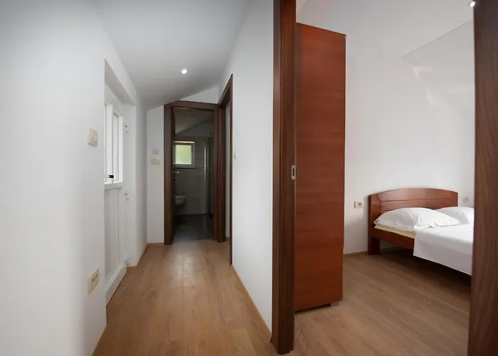 2 In Old Stone House Near Opatija Icici