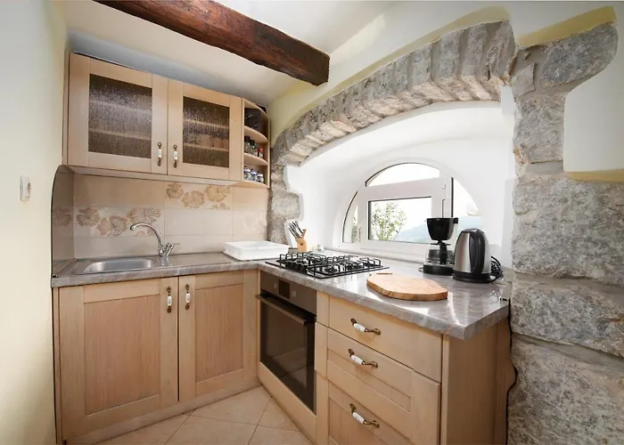 Apartman 2 In Old Stone House Near Opatija Icici