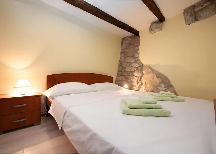 2 In Old Stone House Near Opatija